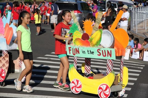 2014 Pearl City Christmas Parade and CRUZ Night Car Show